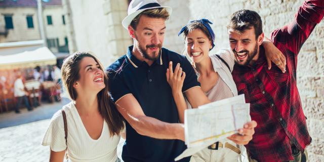 Groupe de touristes en visite