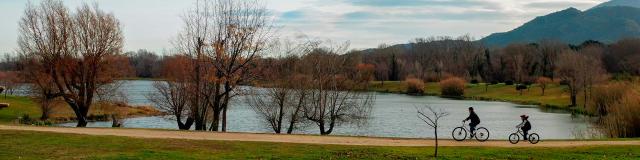 Vélos sur la voie verte Lac Saint-Jean-Pla-de-Corts