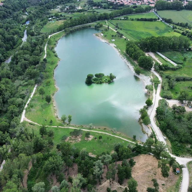 lac de saint jean pla de corts